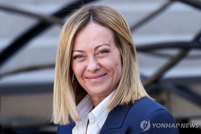 27일 프랑스 파리에서 우크라이나 안보 관련 정상회의 참석한 멜로니 총리