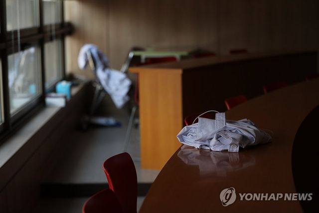 불꺼진 한림대 의대 강의실