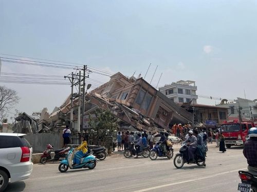 미얀마 중부 아웅반 호텔 붕괴