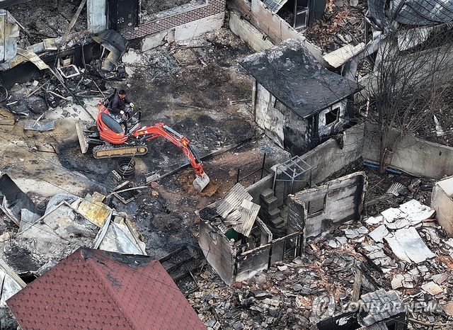 막막하기만 한 산불복구