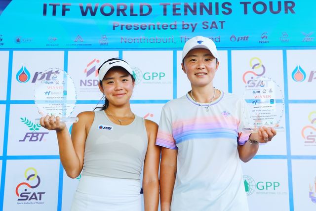 김나리(오른쪽)와 코바피투크테드