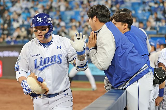 삼성 박병호(왼쪽)