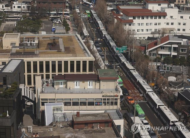 차벽 설치된 헌재