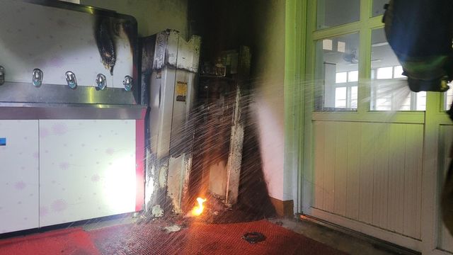 3일 제주 학교 급식실 내 화재 현장