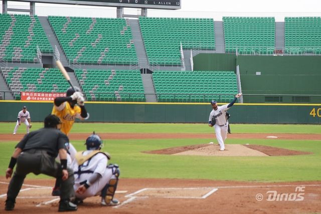 NC 다이노스 새 외국인 투수 로건