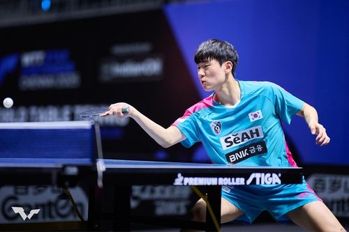 WTT 첸나이 대회 남자단식 경기 중인 오준성