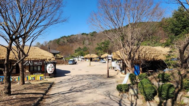 일상 복귀 앞두고 평온함 깃든 하회마을 