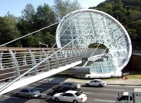 아쿠아아트 육교 워터스크린