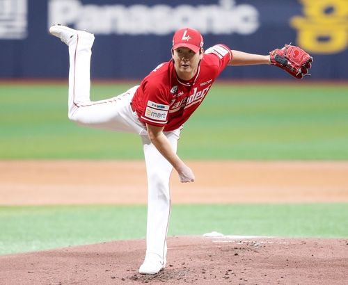 5⅔이닝 1실점으로 제 몫을 한 SSG 선발 문승원