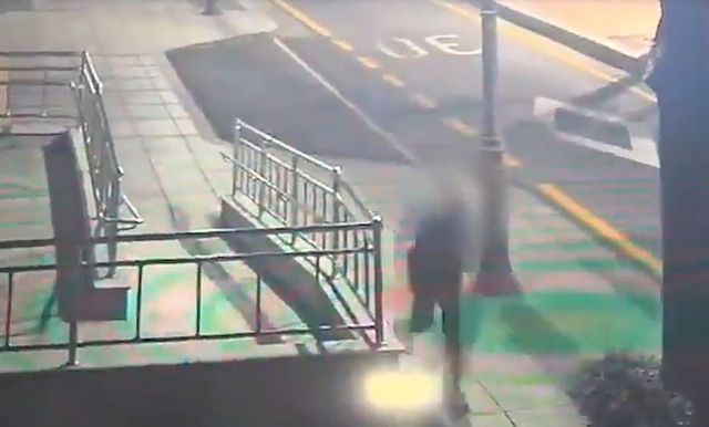 범행 후 도주하는 범인