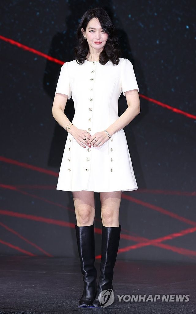 '악연' 출연한 신민아