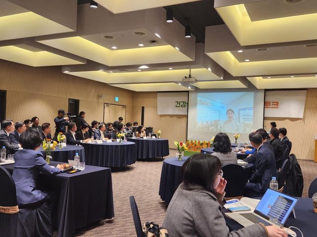 지역 급식소 현장과 화상 토론 