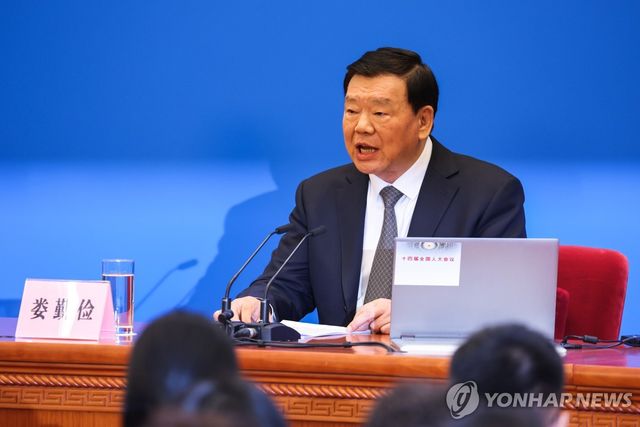 러우친첸 전인대 대변인