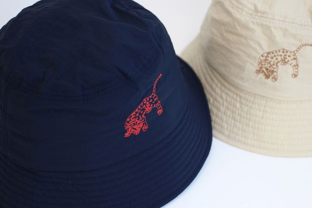 궁궐 호랑이 모자