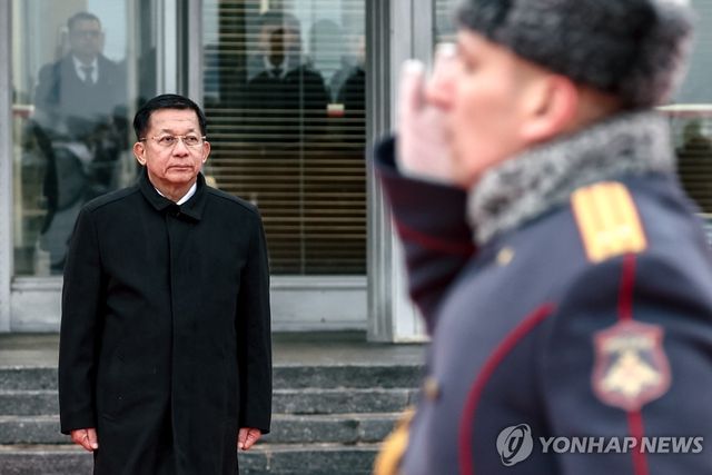 러시아 도착한 미얀마 군정 수장 흘라잉 최고사령관