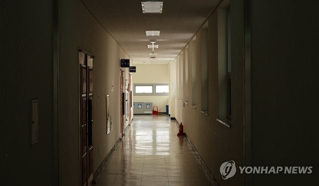 의대 개강했지만 학생들은 여전히