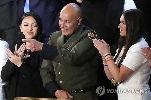 눙가레이(왼쪽부터), 오르티스, 라일리