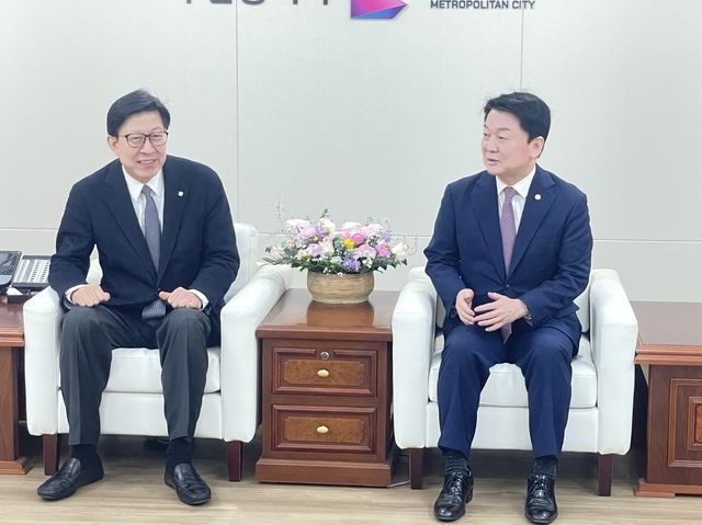 박형준 부산시장 만난 안철수 의원
