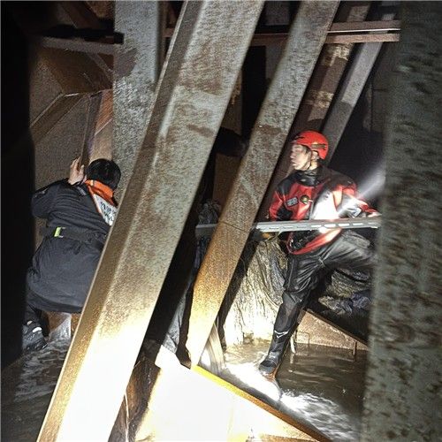 바지선 방수 작업