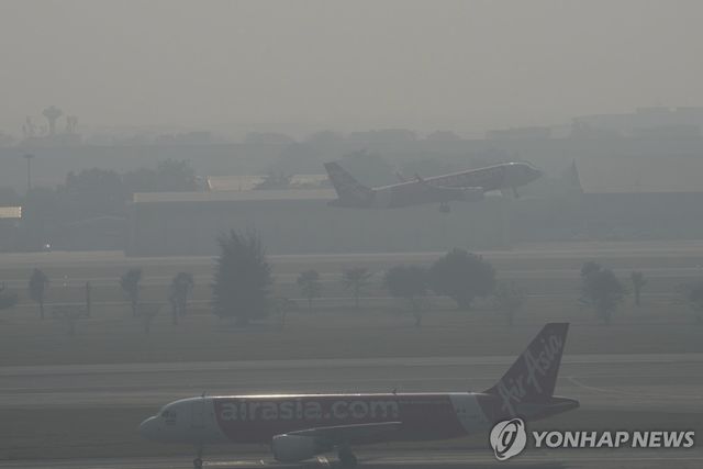 대기오염 악화된 방콕 돈므앙 공항
