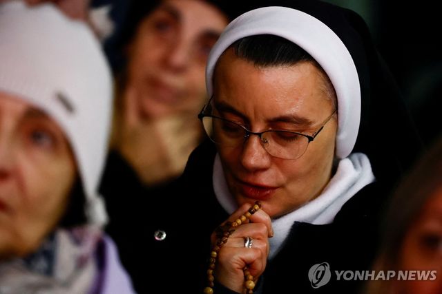 교황 건강 회복 기원 묵주 기도회