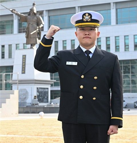 대통령상 수상 김태민 소위