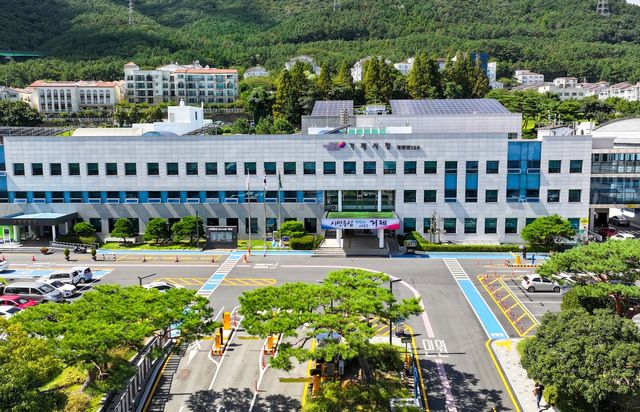 거제시청 전경