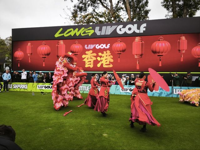 LIV 골프 홍콩 대회 첫 홀 티샷 전 진행된 축하 공연