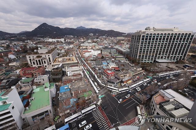 윤 대통령 탄핵심판 최종변론일, 경계 강화된 헌재 앞