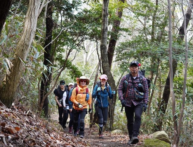 달마고도 걷는 등산객