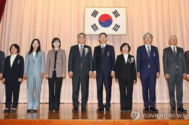 8인 체제 헌법재판소