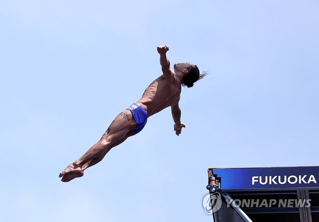 최병화, 27ｍ 상공에서 펼치는 아찔한 연기