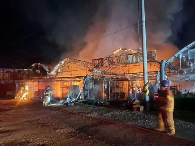 불이 난 광명 비닐하우스