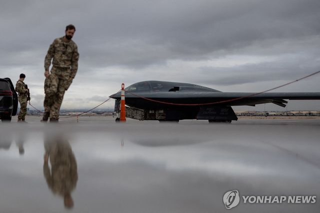 네바다에서 진행된 미·영·호주 합동훈련에 참가한 미 공군 B-2 스텔스 폭격기