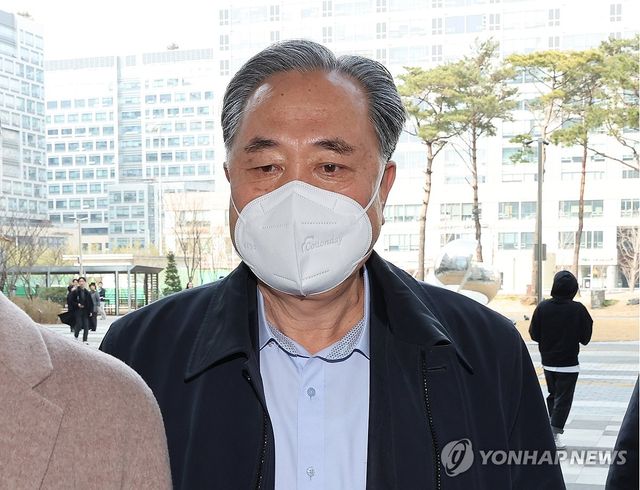 박차훈 전 중앙회 회장, 1심 선고 공판 출석