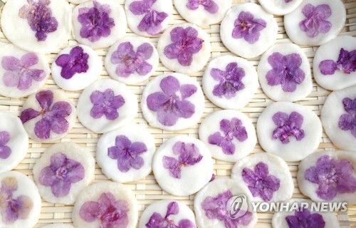 봄의 기운, 진달래 화전