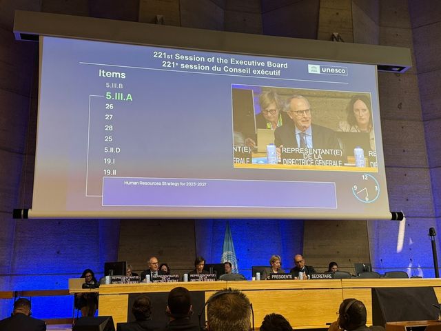 프랑스에서 열린 제221차 유네스코 집행이사회 현장 사진