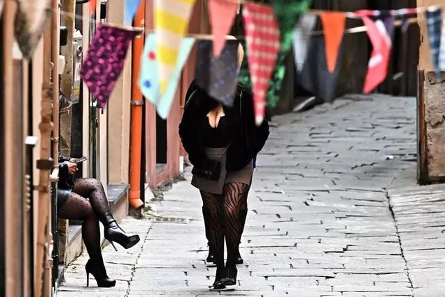 이탈리아 성매매 여성