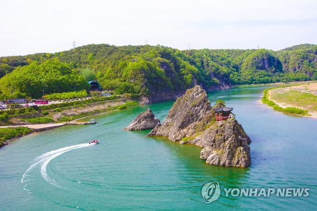 도담삼봉 유람선(충북 단양)