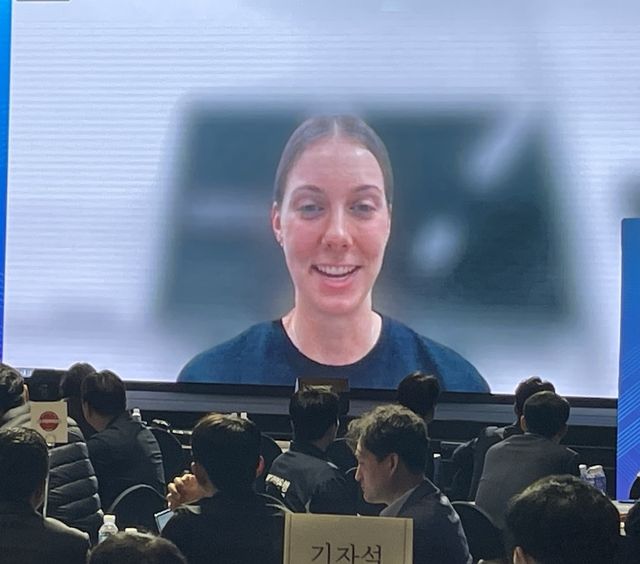 IBK기업은행으로부터 지명받은 공격수 알리사 킨켈라