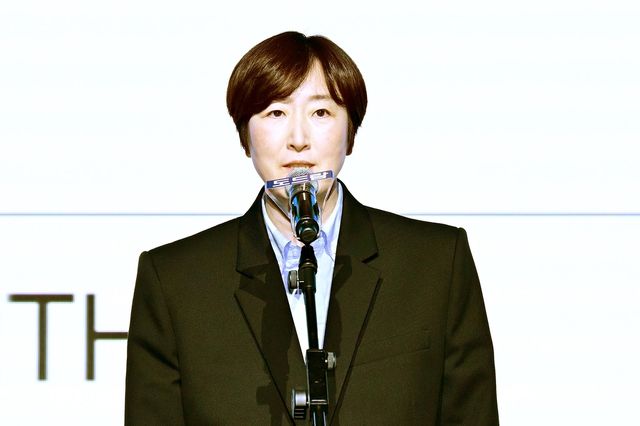 인터뷰하는 장소연 페퍼저축은행 감독