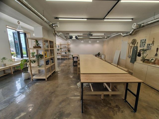 성북구 '북악산 정원지원센터' 내부