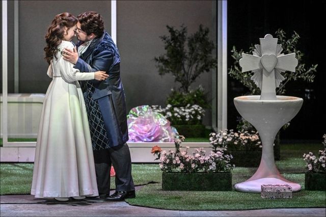 오페라 '파우스트' 공연