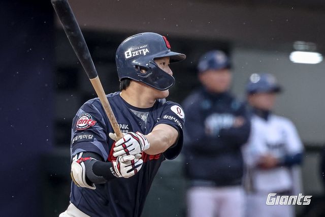 적시타를 친 롯데 나승엽