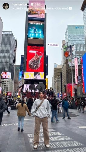 이동일인 11일 뉴욕에 도착해 타임스 스퀘어를 방문한 이정후