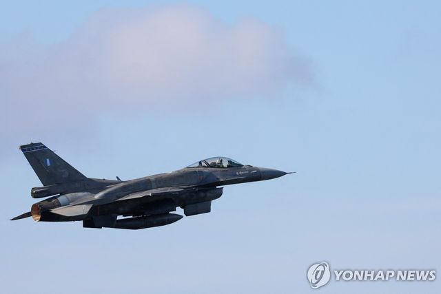 F-16 전투기