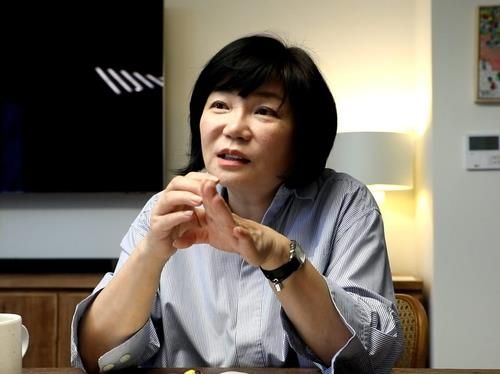 2022년 10월 연합뉴스와 인터뷰중인 김미경