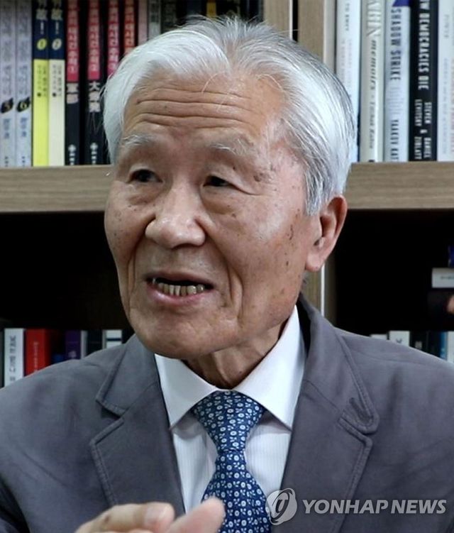 2022년 10월 연합뉴스와 인터뷰 중인 조갑제 조갑제닷컴 대표