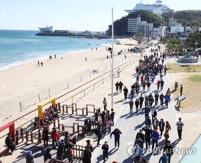 강릉 정동진서 바우길 걷기 축제
