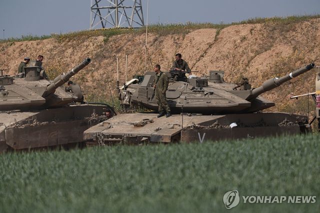 가자지구의 이스라엘군 메르카바 탱크